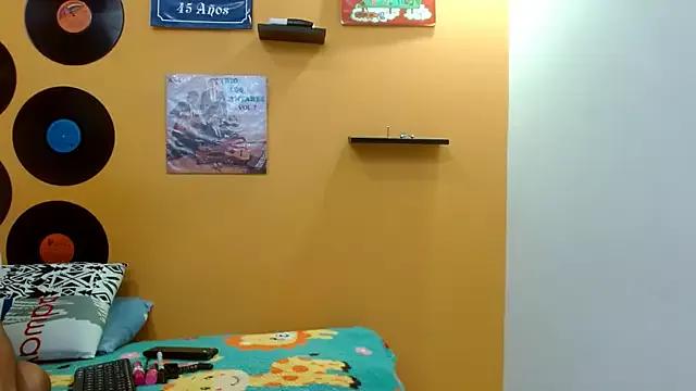 skinnyverus18 from StripChat is Freechat