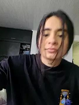 Explore our live girls sluts from our Custom and Multi clubs and checkout exclusive access to highly interactive content, such as shape, hair, titties, pussy type and many more.