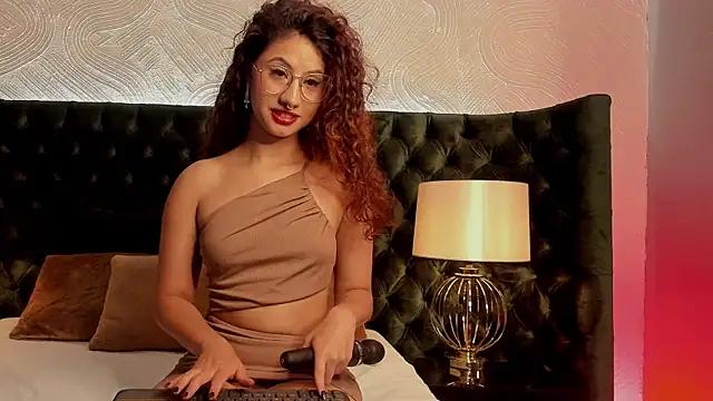 Explore our live girls sluts from our Custom and Multi clubs and checkout exclusive access to highly interactive content, such as shape, hair, titties, pussy type and many more.