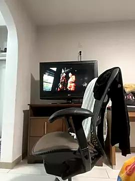 SlimBeenBadd1981 from StripChat is Freechat