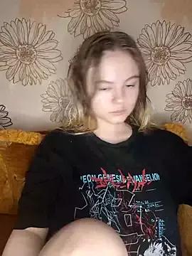 SlipperSherry webcams show profile image 