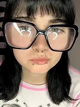 slttystargirl from StripChat is Freechat