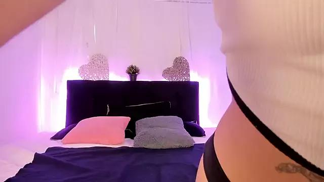 smallsweets98 from StripChat is Freechat