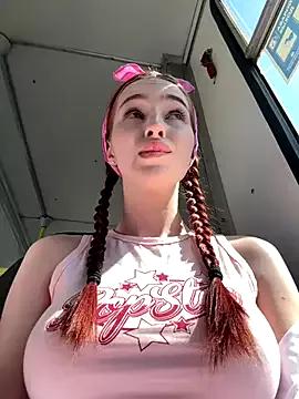 SnappyHappy from StripChat is Freechat