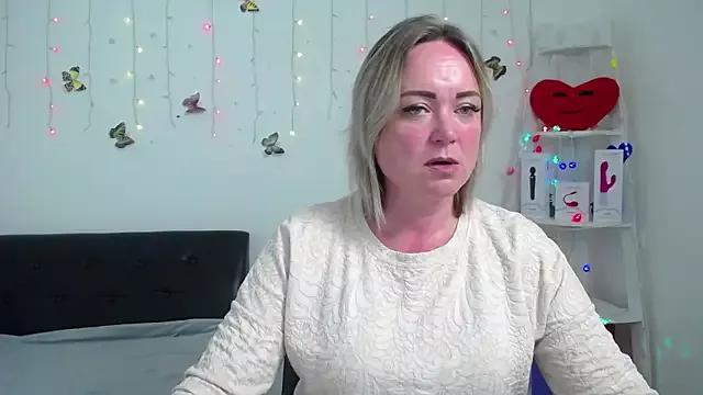 SnezhanaRells webcams show profile image 