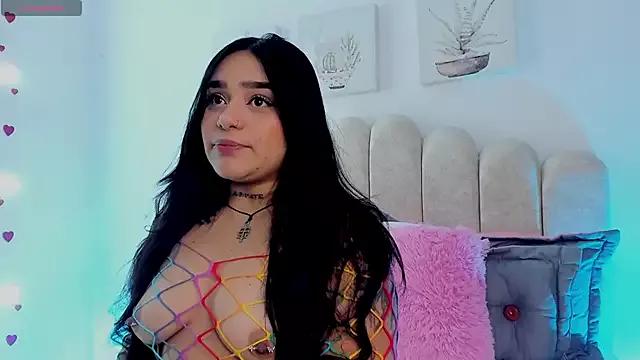 Explore our live girls sluts from our Custom and Multi clubs and checkout exclusive access to highly interactive content, such as shape, hair, titties, pussy type and many more.
