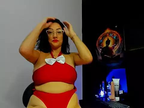 Explore our live girls sluts from our Custom and Multi clubs and checkout exclusive access to highly interactive content, such as shape, hair, titties, pussy type and many more.