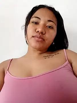 sofiaxxxxkl from StripChat is Freechat