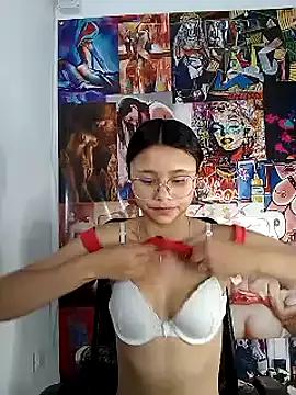 Explore our live girls sluts from our Custom and Multi clubs and checkout exclusive access to highly interactive content, such as shape, hair, titties, pussy type and many more.