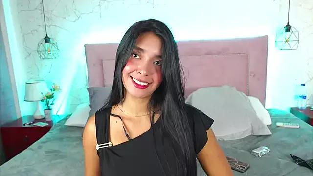 Explore our live girls sluts from our Custom and Multi clubs and checkout exclusive access to highly interactive content, such as shape, hair, titties, pussy type and many more.