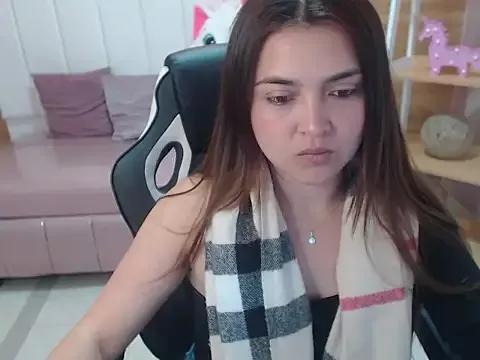 Explore our live girls sluts from our Custom and Multi clubs and checkout exclusive access to highly interactive content, such as shape, hair, titties, pussy type and many more.