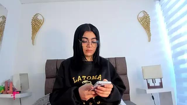 sofyy_honey from StripChat is Freechat