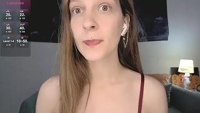 Explore our live girls sluts from our Custom and Multi clubs and checkout exclusive access to highly interactive content, such as shape, hair, titties, pussy type and many more.