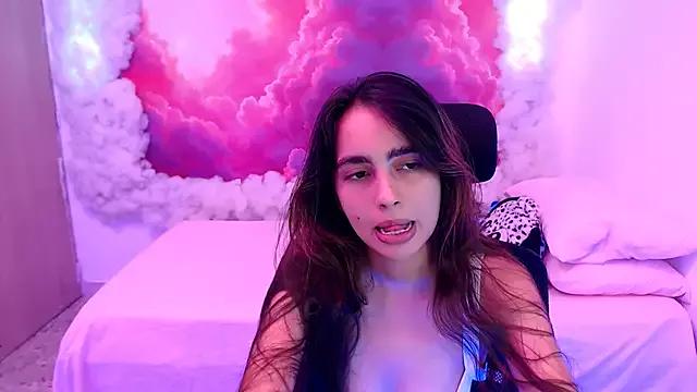 Explore our live girls sluts from our Custom and Multi clubs and checkout exclusive access to highly interactive content, such as shape, hair, titties, pussy type and many more.