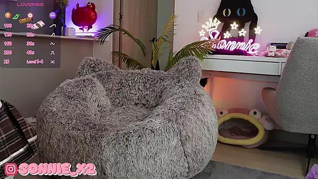 Sonnie_mami from StripChat