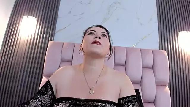 Soofhiaa_R from StripChat