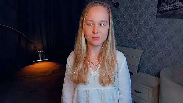 SoonMoor from StripChat