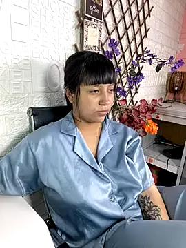 Explore our live girls sluts from our Custom and Multi clubs and checkout exclusive access to highly interactive content, such as shape, hair, titties, pussy type and many more.
