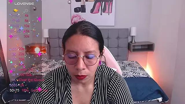 sophia_reyes_ from StripChat is Freechat