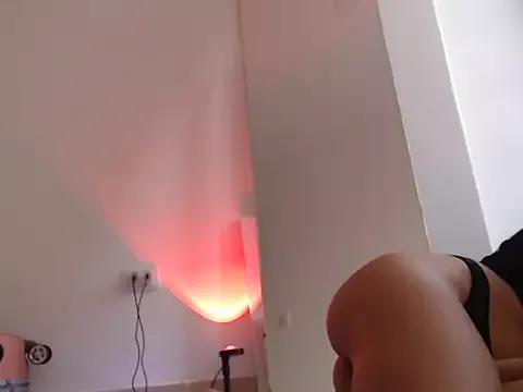 Explore our live girls sluts from our Custom and Multi clubs and checkout exclusive access to highly interactive content, such as shape, hair, titties, pussy type and many more.