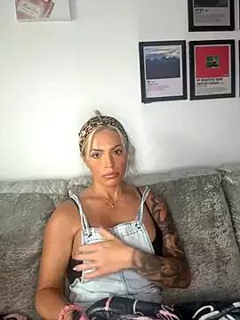 sophiamariexoxo240 from StripChat is Freechat