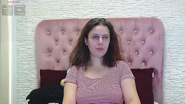 SophiaStarr from StripChat is Freechat