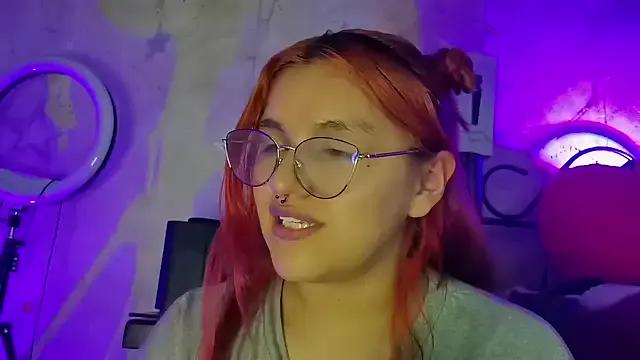 SophiaWeestt99 from StripChat is Freechat