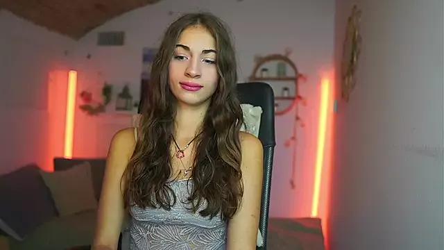 Explore our live girls sluts from our Custom and Multi clubs and checkout exclusive access to highly interactive content, such as shape, hair, titties, pussy type and many more.