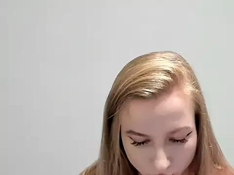 Sophie_goddess from StripChat is Freechat