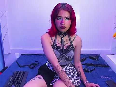 Explore our live girls sluts from our Custom and Multi clubs and checkout exclusive access to highly interactive content, such as shape, hair, titties, pussy type and many more.