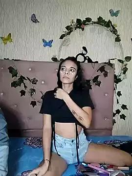 Explore our live girls sluts from our Custom and Multi clubs and checkout exclusive access to highly interactive content, such as shape, hair, titties, pussy type and many more.