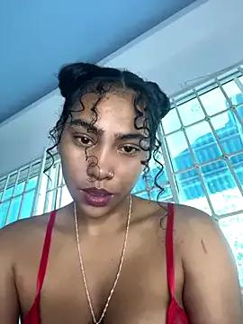 SophieD from StripChat is Freechat