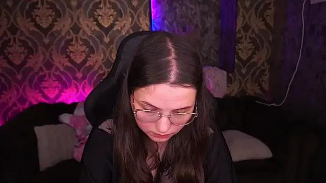 SophieDreamss from StripChat is Freechat