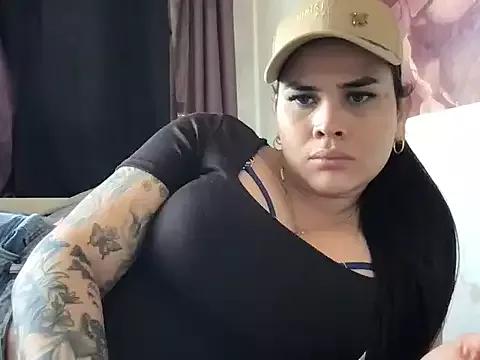 Explore our live girls sluts from our Custom and Multi clubs and checkout exclusive access to highly interactive content, such as shape, hair, titties, pussy type and many more.