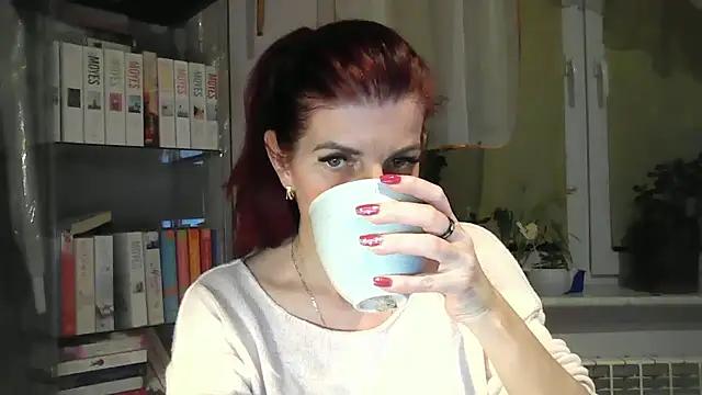 Explore our live girls sluts from our Custom and Multi clubs and checkout exclusive access to highly interactive content, such as shape, hair, titties, pussy type and many more.