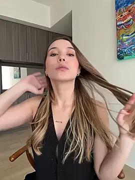 Explore our live girls sluts from our Custom and Multi clubs and checkout exclusive access to highly interactive content, such as shape, hair, titties, pussy type and many more.