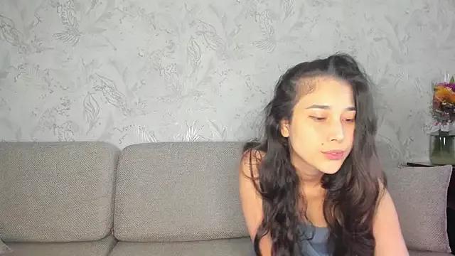 sophywhisper from StripChat is Freechat