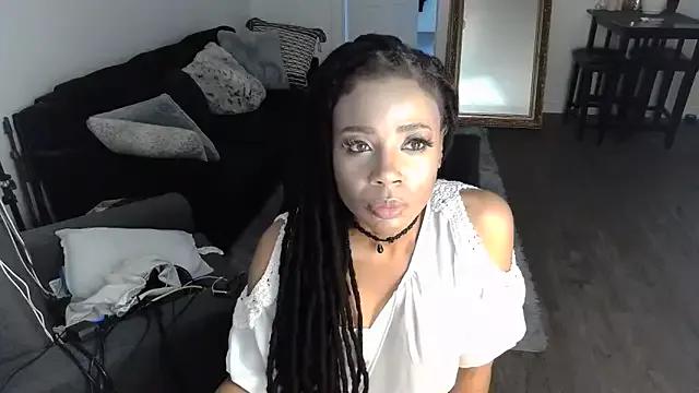 SoraElara from StripChat is Freechat