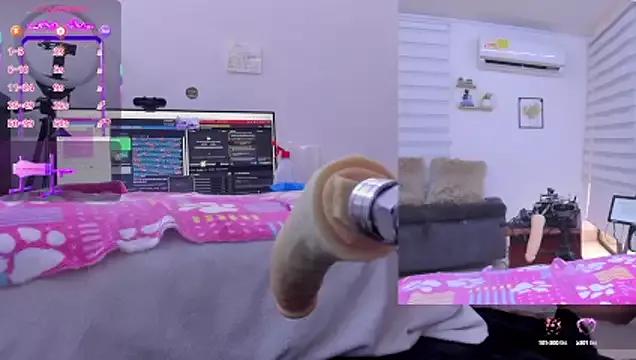 Explore our live girls sluts from our Custom and Multi clubs and checkout exclusive access to highly interactive content, such as shape, hair, titties, pussy type and many more.