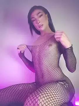 Soyshelly from StripChat is Freechat