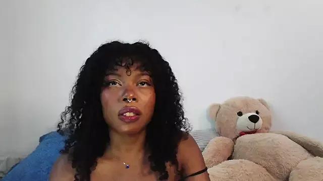 Explore our live girls sluts from our Custom and Multi clubs and checkout exclusive access to highly interactive content, such as shape, hair, titties, pussy type and many more.
