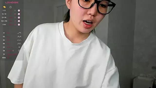 spooky_tyan from StripChat