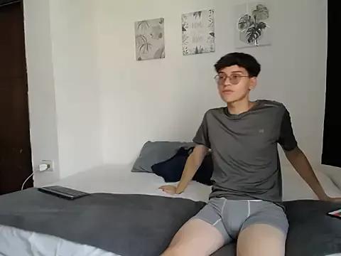 SpritzBoys from StripChat is Freechat