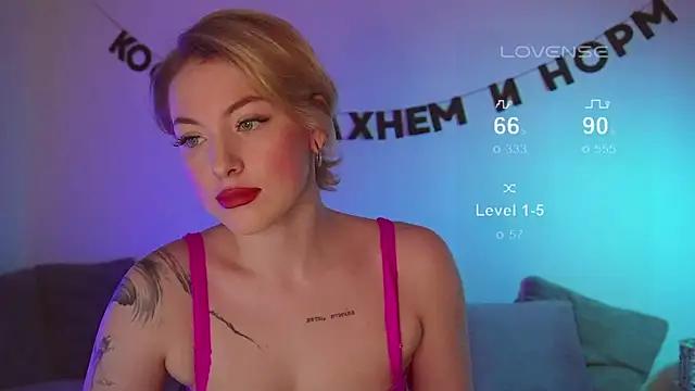 Explore our live girls sluts from our Custom and Multi clubs and checkout exclusive access to highly interactive content, such as shape, hair, titties, pussy type and many more.