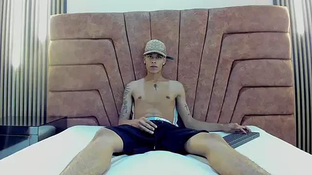 STARFOR_2 webcams show profile image 