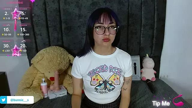 Explore our live girls sluts from our Custom and Multi clubs and checkout exclusive access to highly interactive content, such as shape, hair, titties, pussy type and many more.