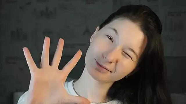 StarryWhisper from StripChat is Freechat