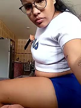 stefaniaLux on StripChat