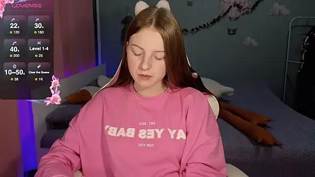 Explore our live girls sluts from our Custom and Multi clubs and checkout exclusive access to highly interactive content, such as shape, hair, titties, pussy type and many more.