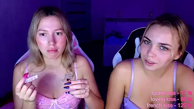 Stefany_and_bettany webcams show profile image 